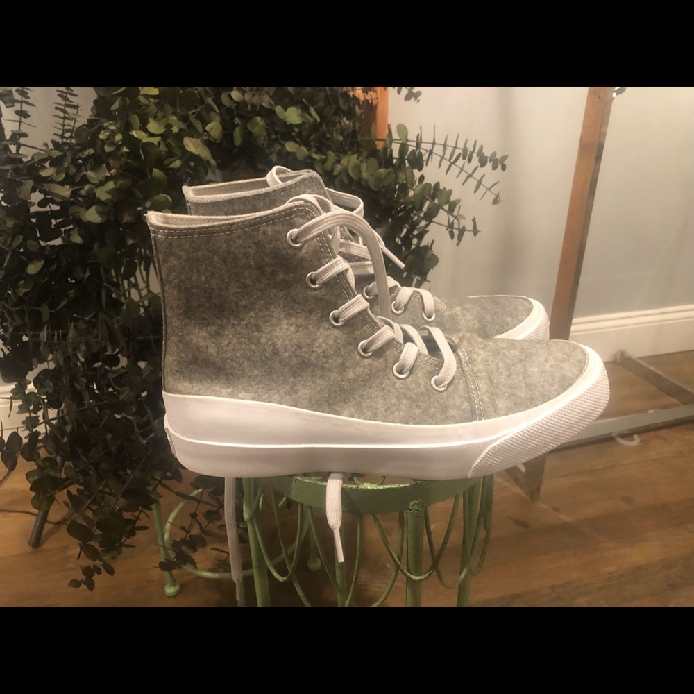 COPY - Converse Felt High Top With Lunarlon  Gray Size 8
